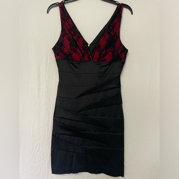 Black and red party dress - Picture 1 of 5